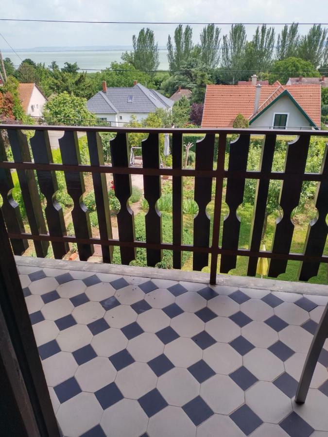 Appartamento Ibolya Apartman Badacsony Esterno foto